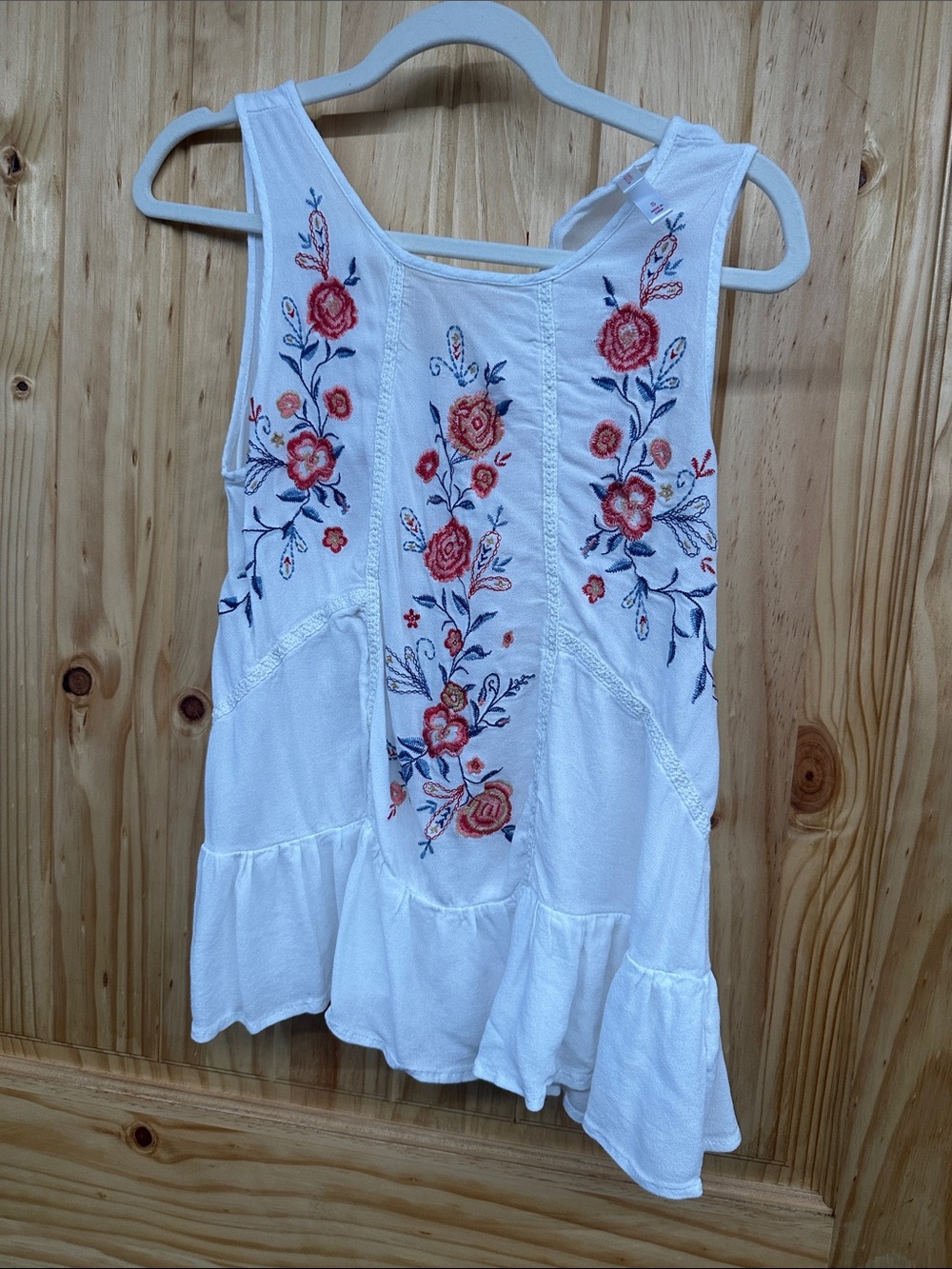 Xhilaration White Tank Top with Red & Navy Floral Embroidery